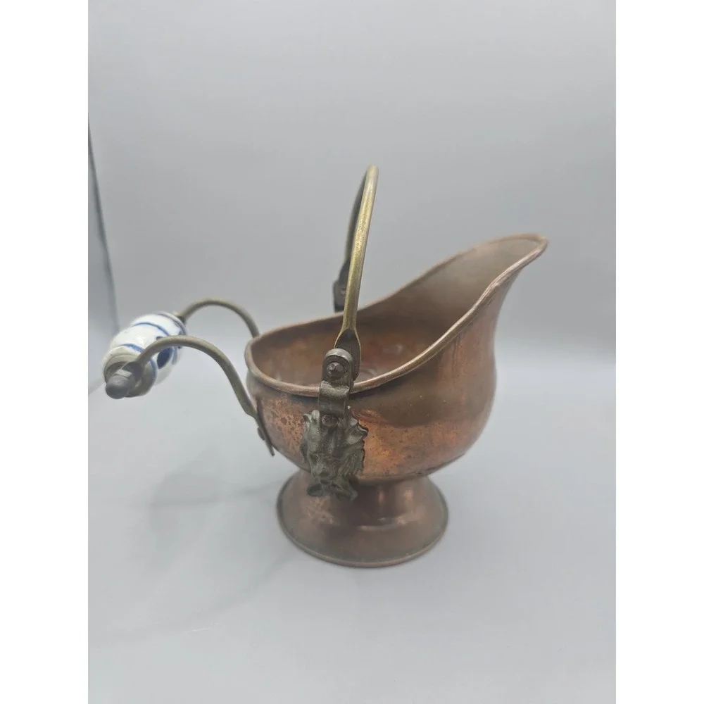 Vntg Copper Brass Coal Ash Small Scuttle Bucket Delft Blue Handle 6-3/4